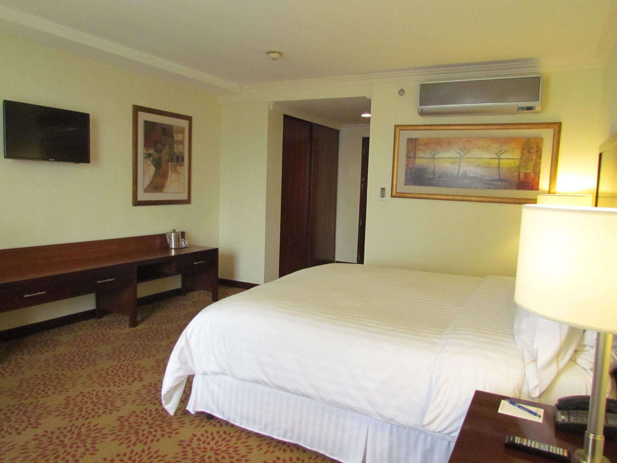 Hotel Biltmore Guatemala City Bagian luar foto