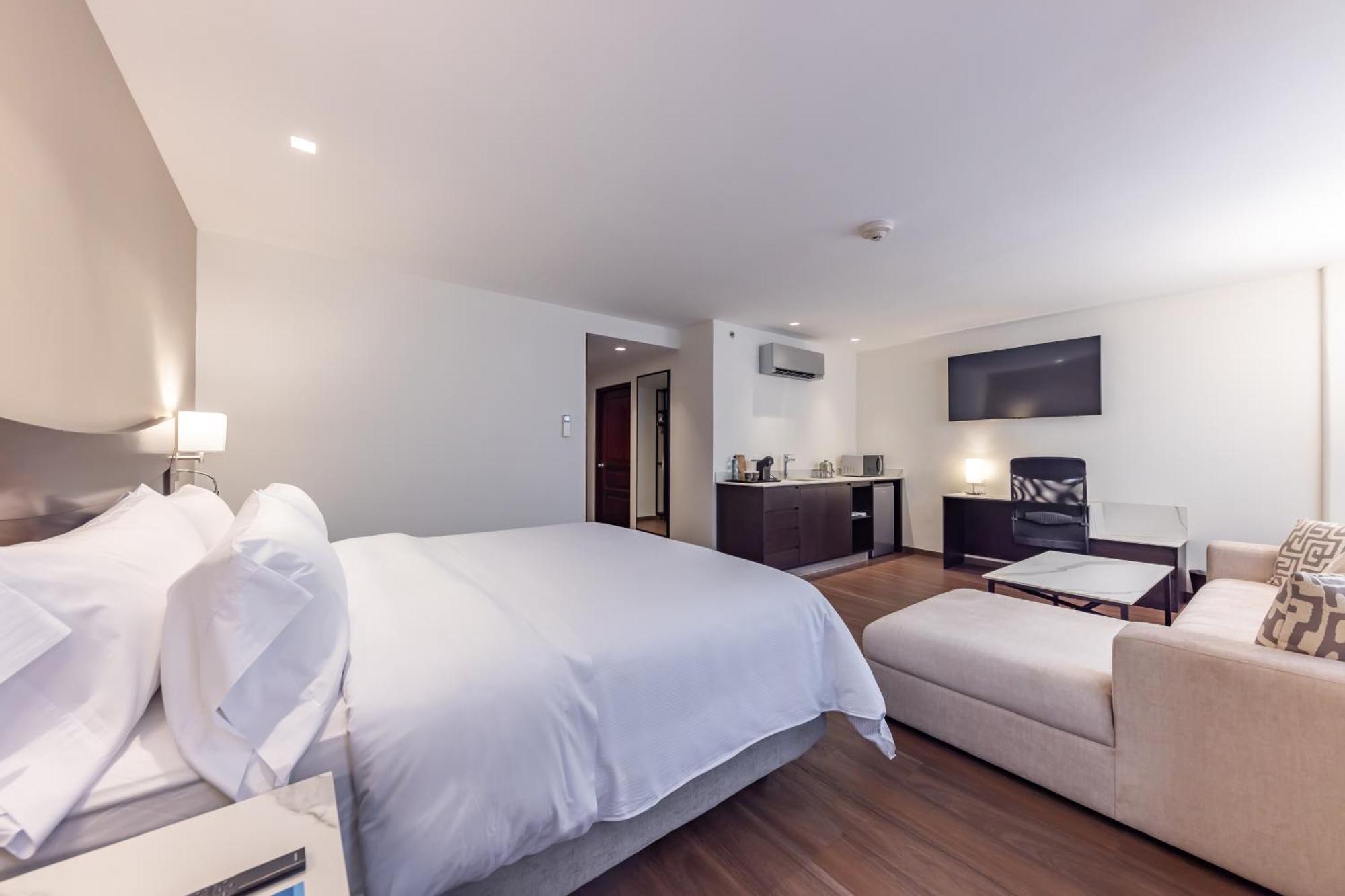 Hotel Biltmore Guatemala City Bagian luar foto